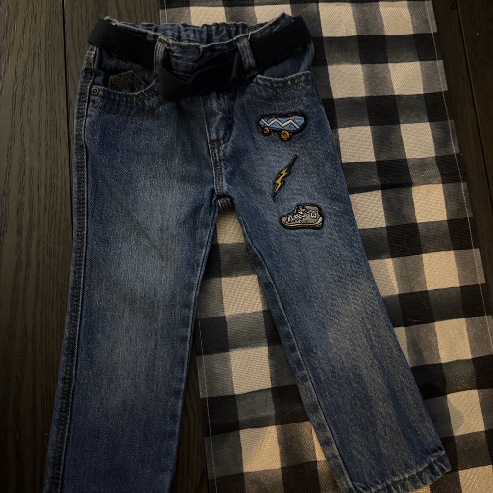 Toddler boys 3t vintage Wrangler skateboard patch jeans very cute like new